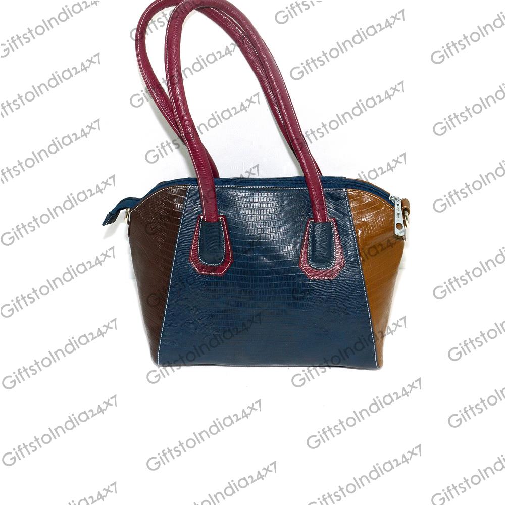 Attractive Trendy Ladies Bag